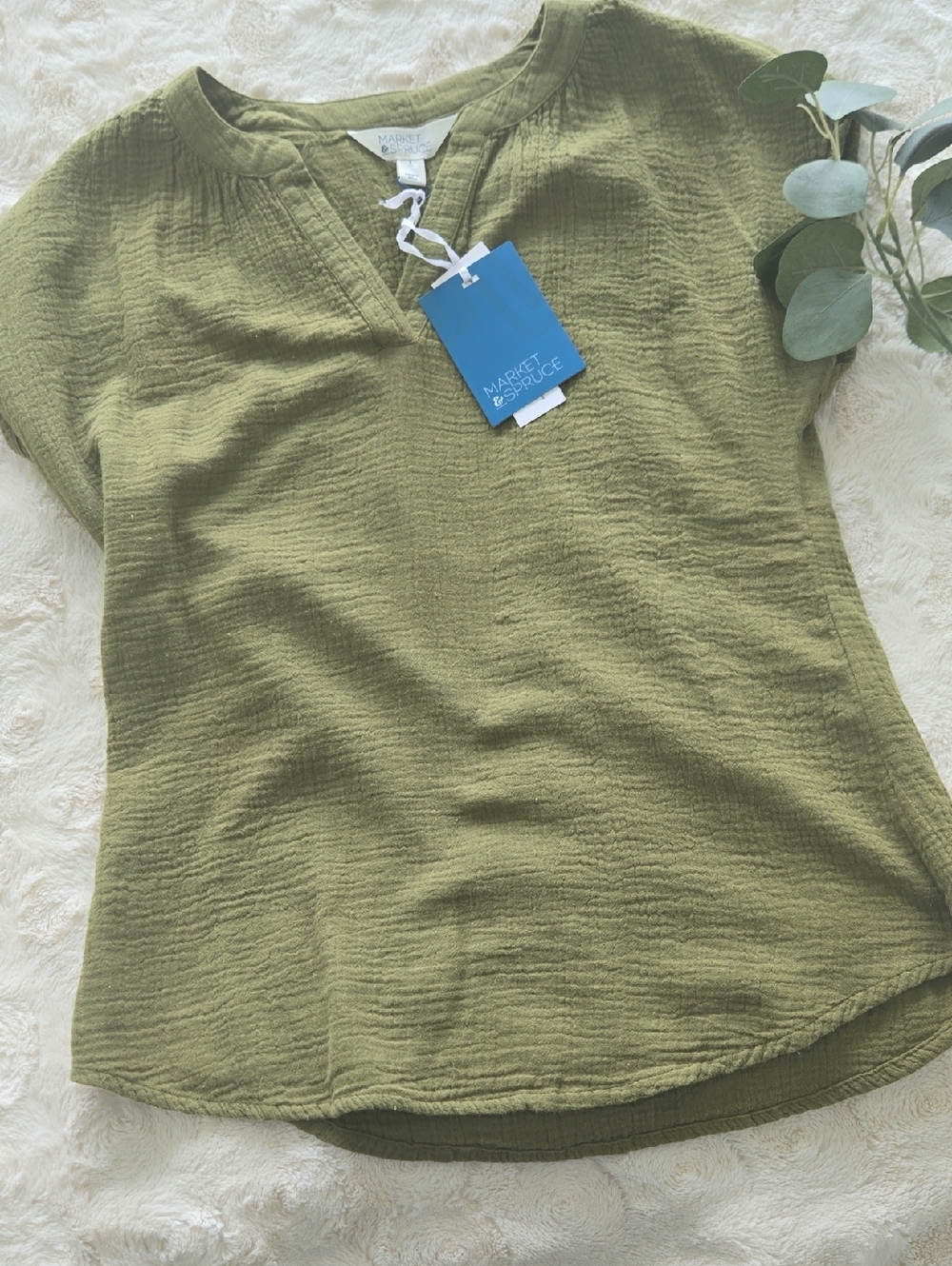 Market & Spruce Gauze Short-Sleeve Split Neck Top